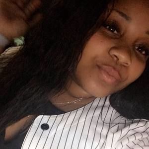 Meet your Posher, Karisma